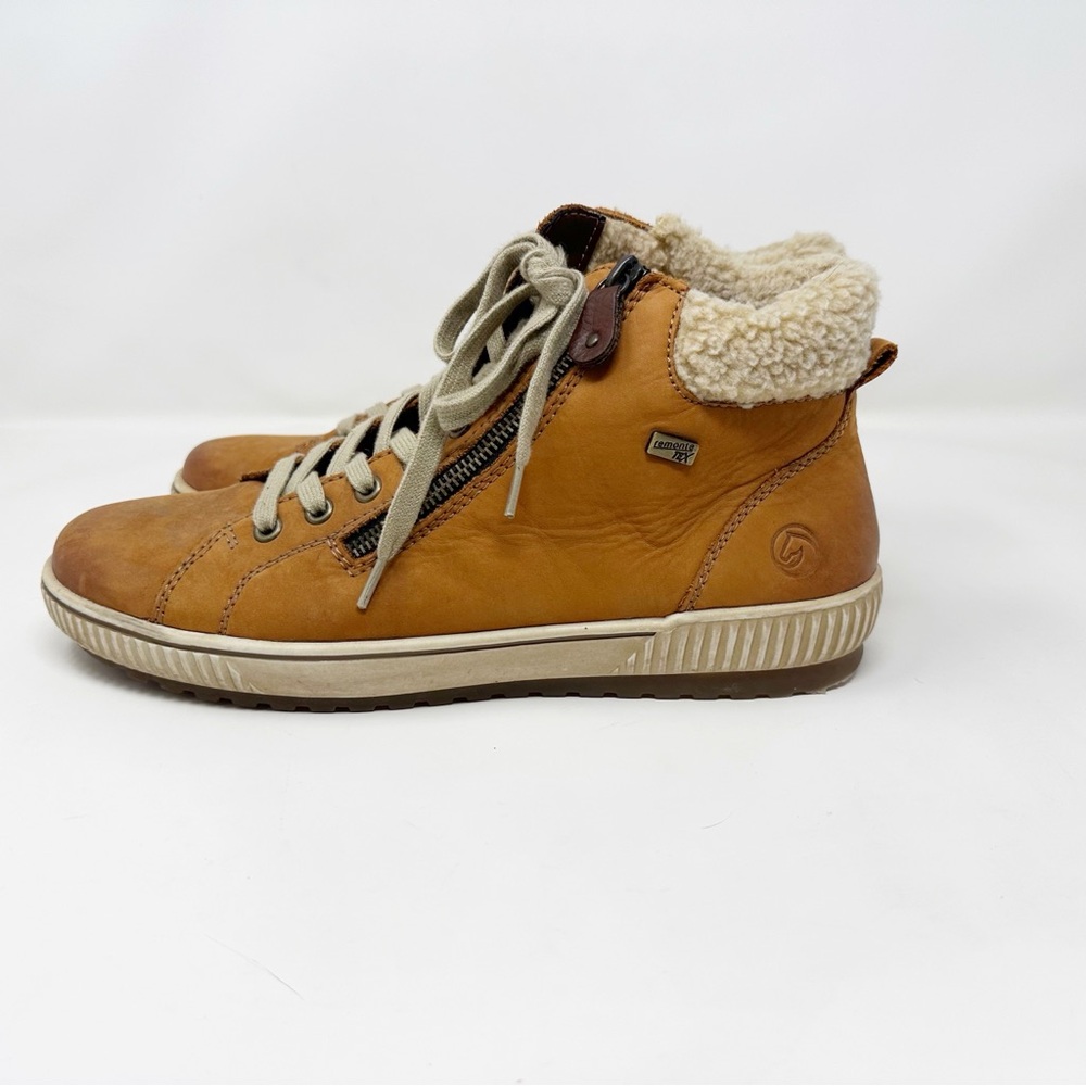 Remonte Maditta Faux Shearling Trim Sneaker 10